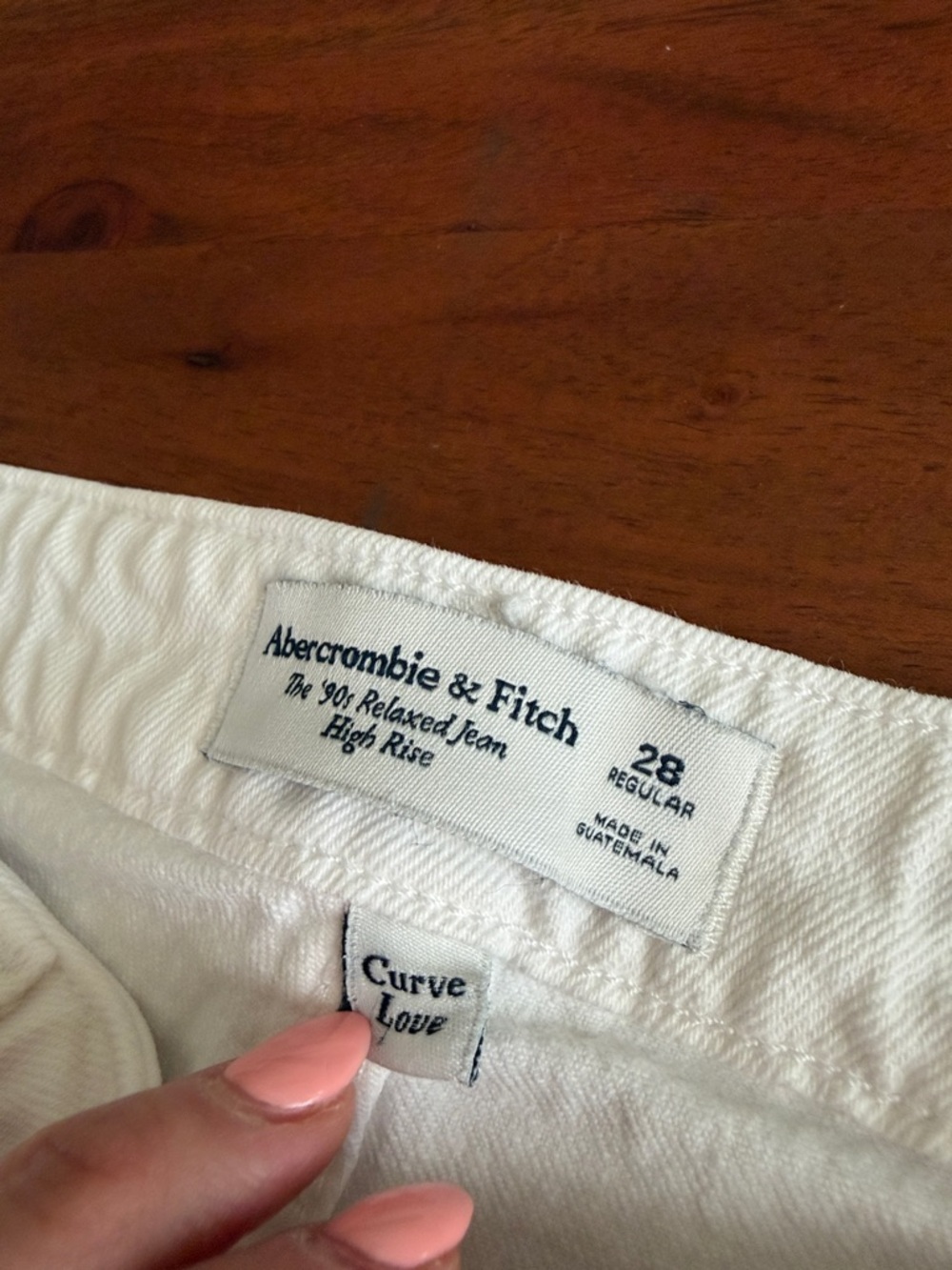 Abercrombie & Fitch White High-Rise Relaxed Jeans - Curve Love